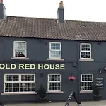 Гостевой дом The Old Red House Carlton Miniott