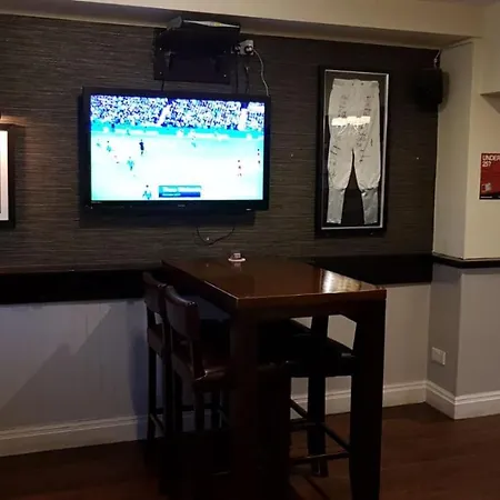 The Old Red House 招待所