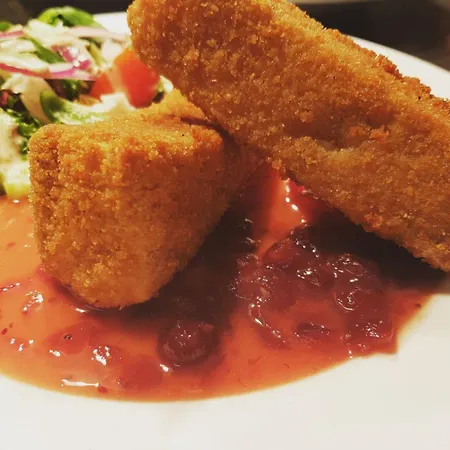 The Old Red House 招待所