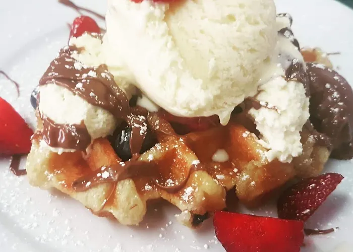 The Old Red House 3*